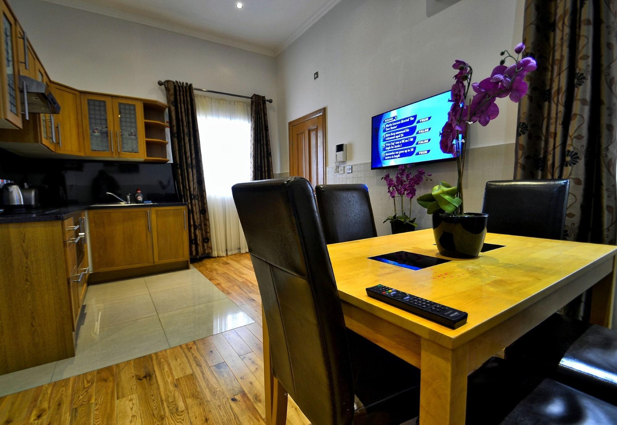 Hyde Park Apartments Лондон Екстер'єр фото