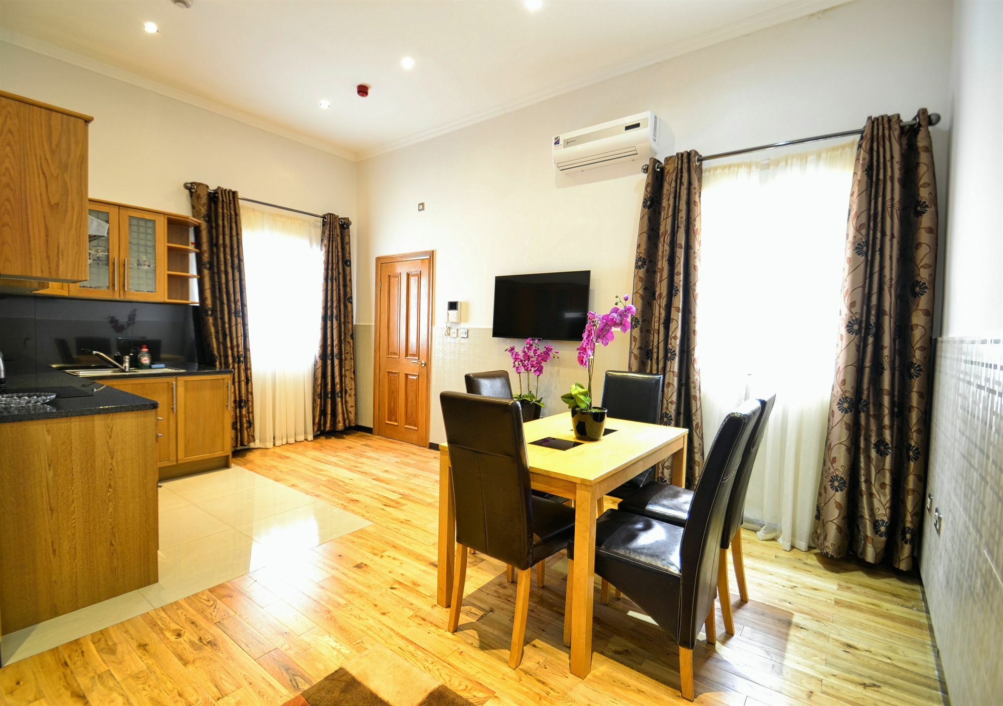 Hyde Park Apartments Лондон Екстер'єр фото