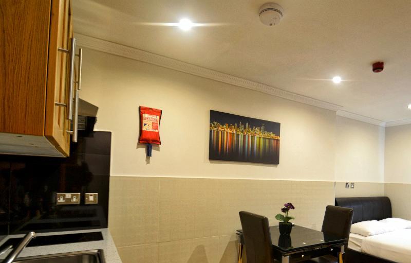 Hyde Park Apartments Лондон Екстер'єр фото